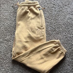 The North Face Men’s Heavyweight Relaxed Fit Sweatpants